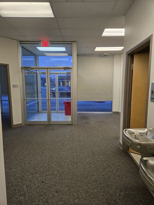 5,500+/- SF FORMER MEDICAL OFFICE SPACE