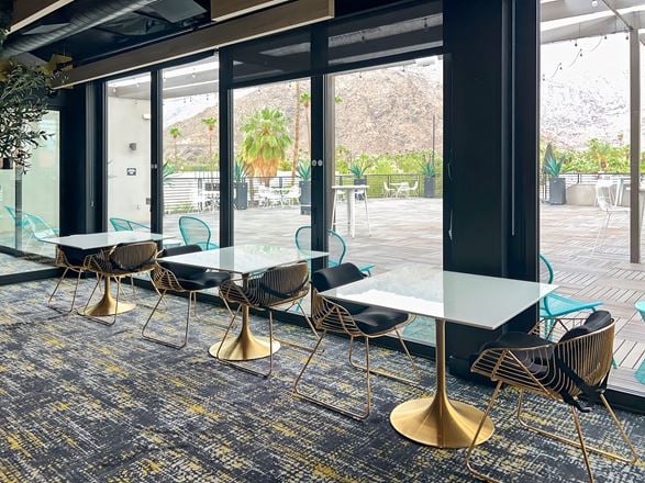 Regus - Palm Springs - Canyon Dr