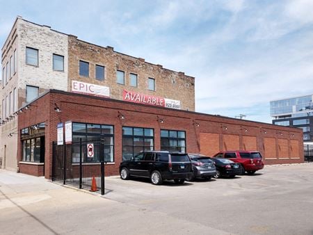 Retail space for Rent at 1328 W Lake St in Chicago