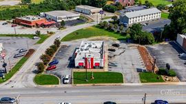 ±4,300-SF Freestanding Restaurant Building on ±1.07 Acres