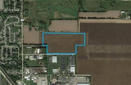 Photo of commercial space at 401 Freedom Ln in Janesville