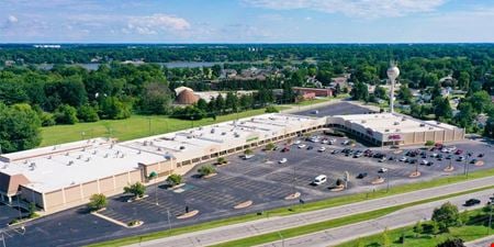 Retail space for Rent at 2509 Parkway Plaza in Maumee