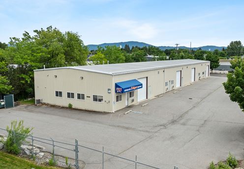 10,000 SF Industrial Building w/ Secured Yard