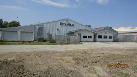 Photo of commercial space at 520 Industrial Dr in Lakeville