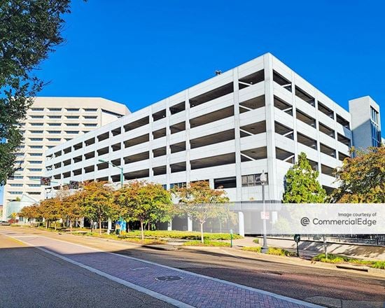 100 East Capitol Street