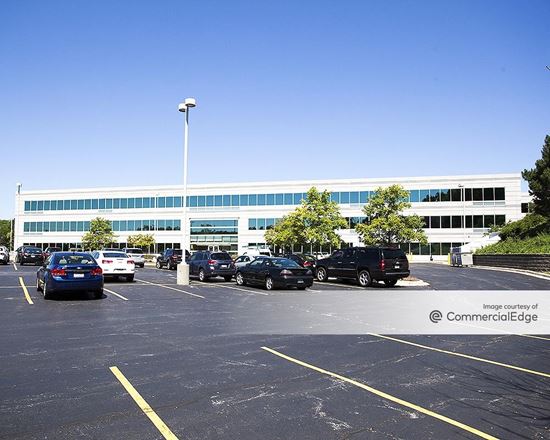 Bannockburn Corporate Center