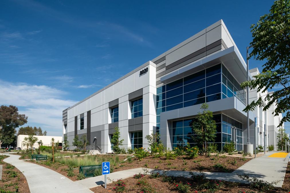 9920–10000 Pioneer Boulevard