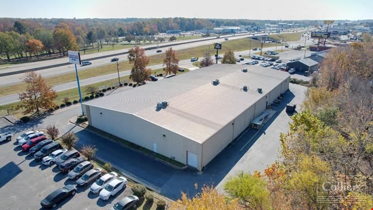 For Sale or Lease: Retail Showroom with Highway 67 Visibility