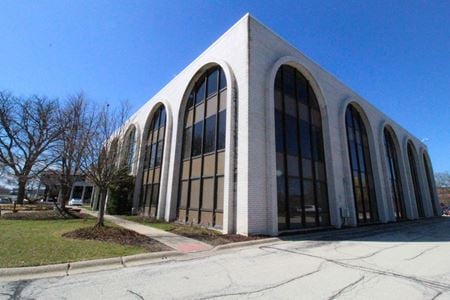 Office space for Sale at 2100 Clearwater Drive in Oak Brook