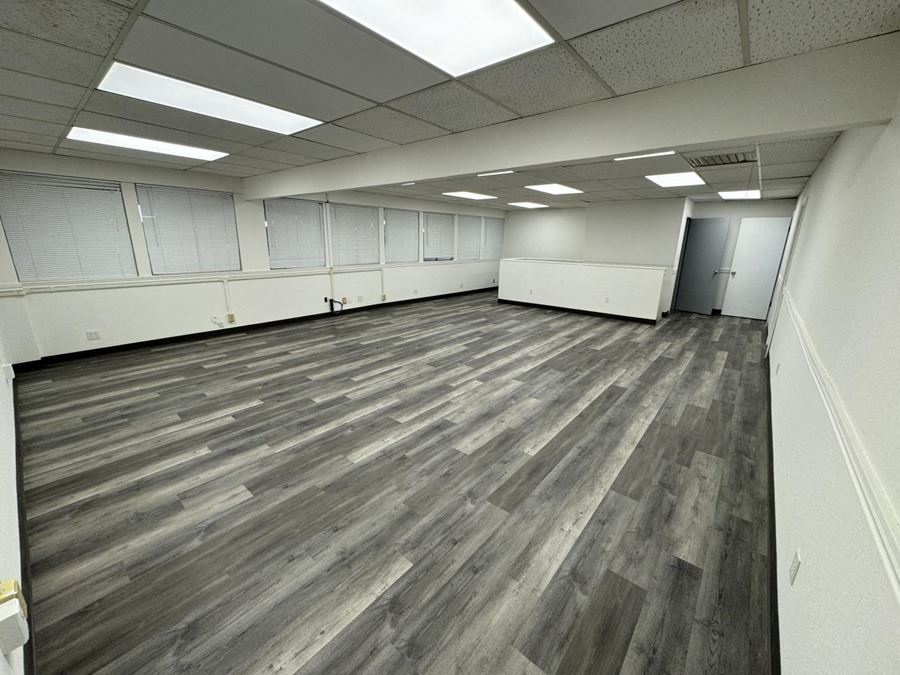 321 N Main St