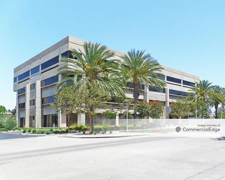 Commercial space for Rent at 500 City Pkwy West in Orange