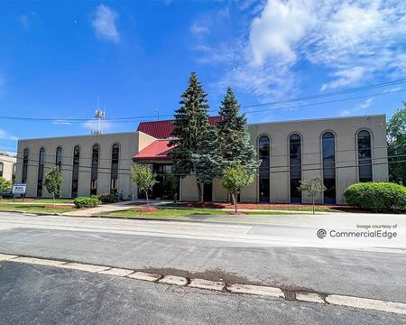 Commercial space for Rent at 4811 Emerson Avenue in Palatine