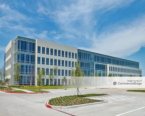 The Landing - 6201 West Plano Pkwy