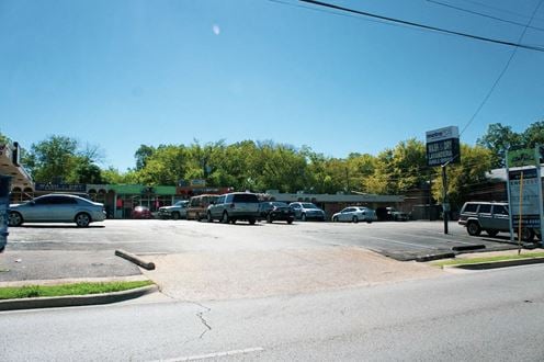 Gaston Plaza