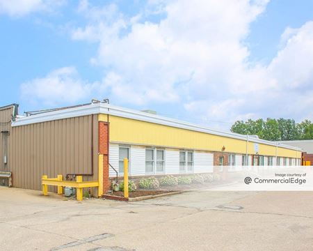 Commercial space for Rent at 1361 Chardon Road in Euclid