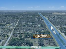 ±1 Acre with US HWY 281 Frontage
