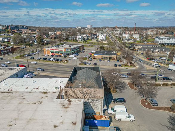 1811 Charlotte Ave For Lease