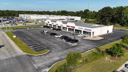 Photo of commercial space at 1064 North Macon Street in Jesup