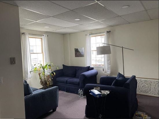 111 Churchill Rd, Sandy Hook, CT