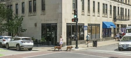 Retail space for Sale at 2063 N Clark St in Chicago