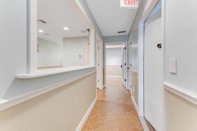 555 W Granada Boulevard E7