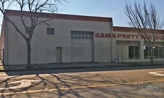 Small Retail Space with Open Warehouse