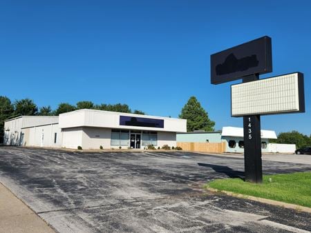 Office space for Sale at 1435 Campbell Lane in Bowling Green