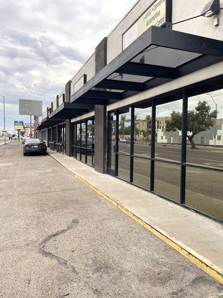Retail space for Rent at 1827-1829 E Indian School Rd in Phoenix