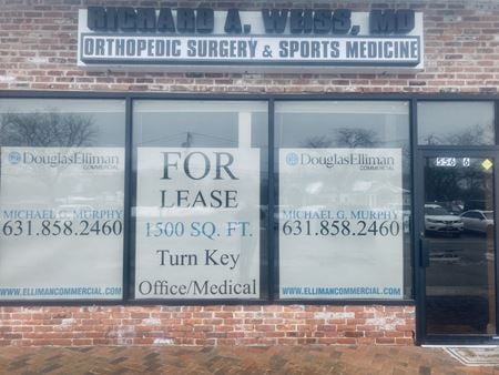 Retail space for Rent at 556 North Country Road in Saint James