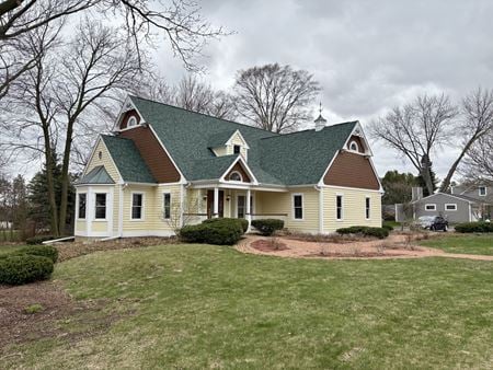 Office space for Rent at W62N225 Washington Ave in Cedarburg