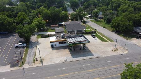 Retail space for Sale at 521 N Austin Ave in Denison