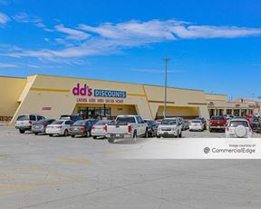 Irving West Shopping Center