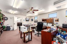 633-705 E Wilcox Dr