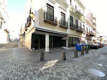 Photo of commercial space at 251 calle de la Fortaleza in San Juan