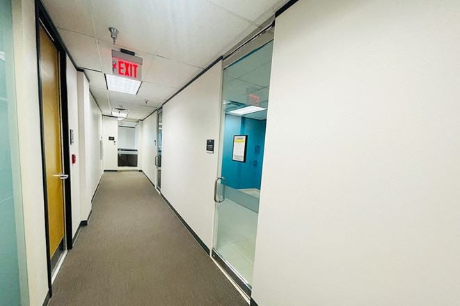 Workstyle Flexible Spaces - 8330-8360 Lyndon B Johnson Fwy