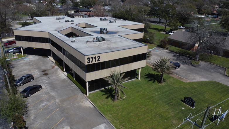 MacArthur Professional Building