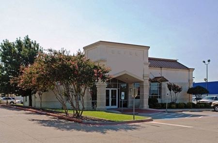 Photo of commercial space at 726 S. Cockrell Hill in Duncanville