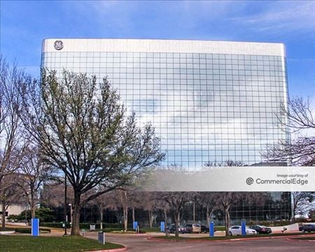Office space for Rent at 14951 Dallas Pkwy in Dallas