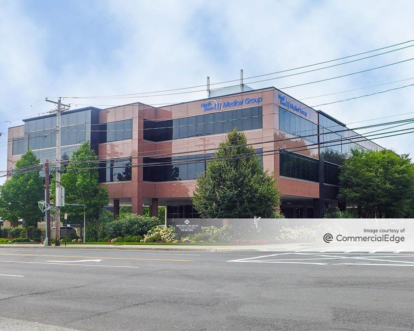 611 Northern Blvd, Great Neck, NY 11021