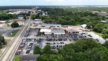 Photo of commercial space at 624 East Pass Road in Gulfport