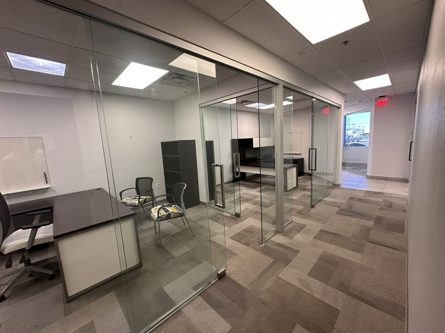 730 N 52nd St, Ste 104 SUBLEASE