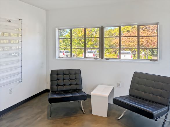 Regus - Yardley - W College Avenue