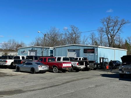 Industrial space for Rent at 631 Research Rd & 11013 Research Court  in North Chesterfield