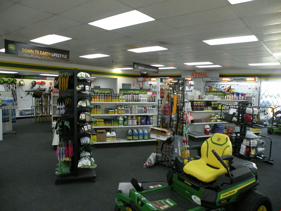 John Deere NNN lease property