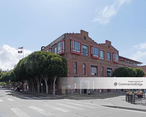 The Cannery Courtyard