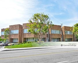1001 Dove Street
