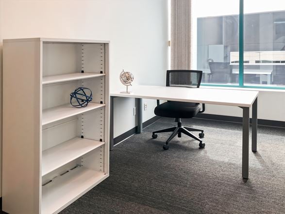 Regus - Richmond - Commerce Court