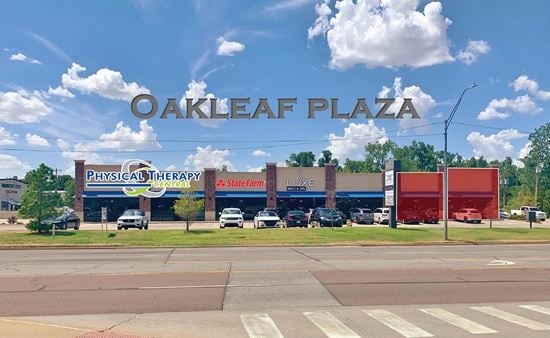 Oakleaf Plaza