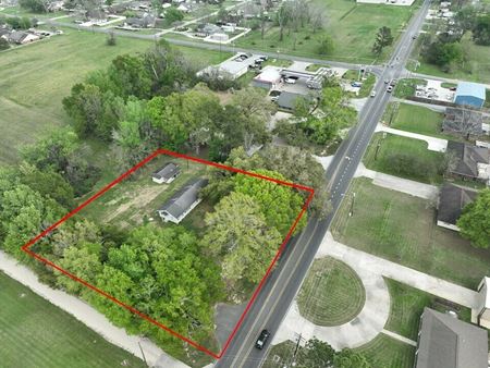 1 Acre Commercial Tract - Gonzales