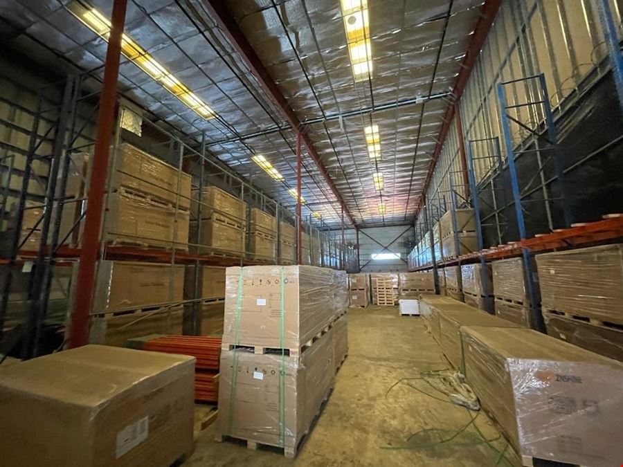 Martin Gonzalez Industrial Park: FTZ 12,000 SF Warehouse